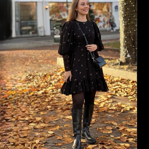 ByTimo Daisy GEORGETTE GATHERS DRESS in BLACK DAISY